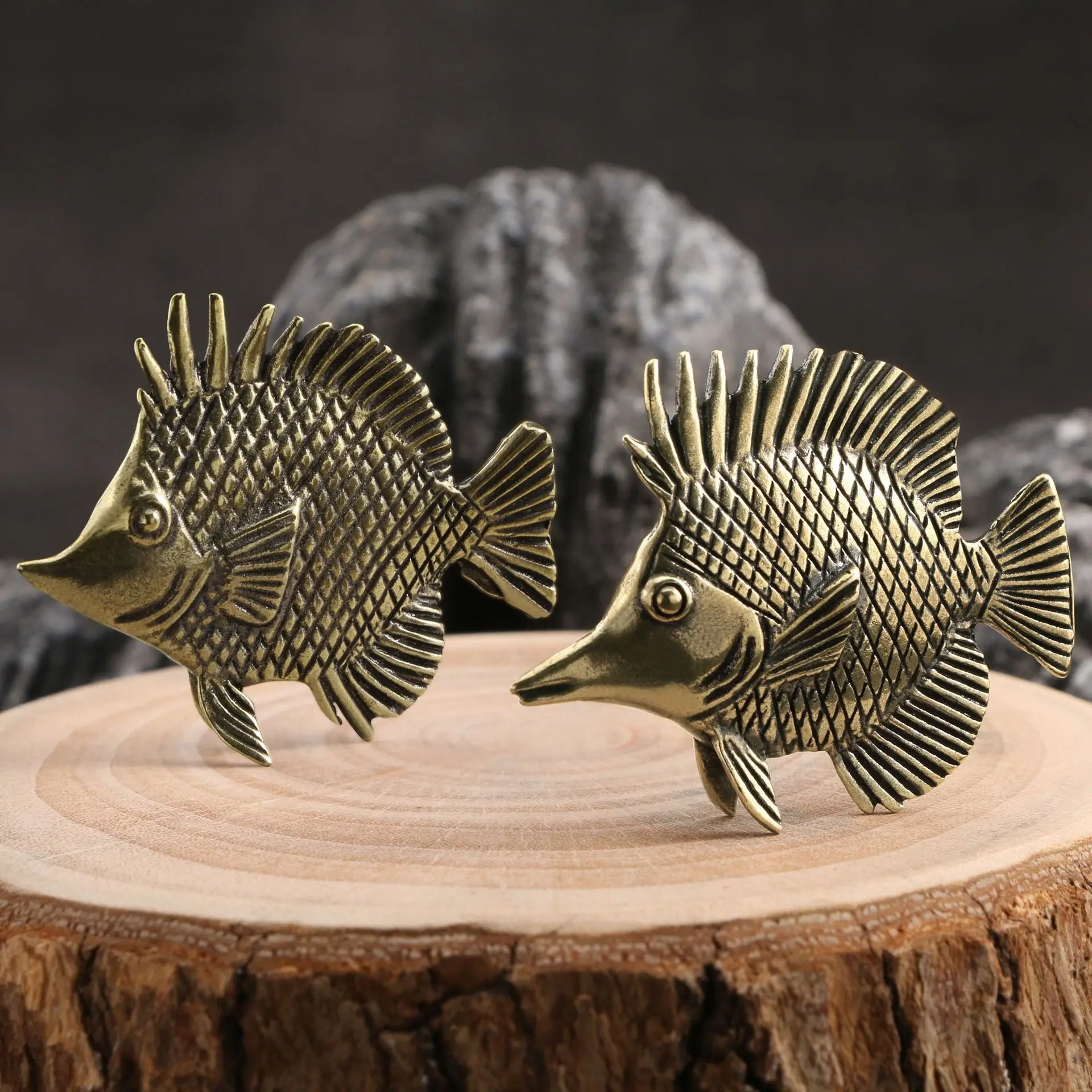Desk Setup Cute - Figuras bonitas antiguas de peces ornamentales
